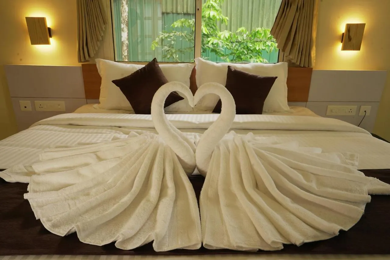 Lodge Iron Bridge Cove Villa Meppadi